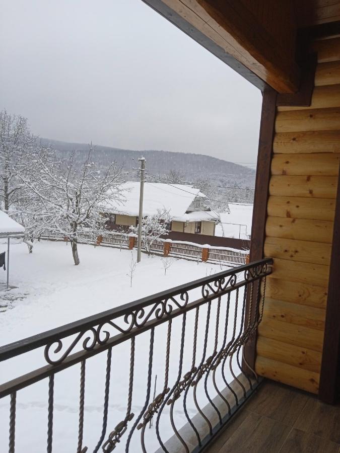 Садиба Федорчуків Гірська Хатина Sheshory Exterior foto
